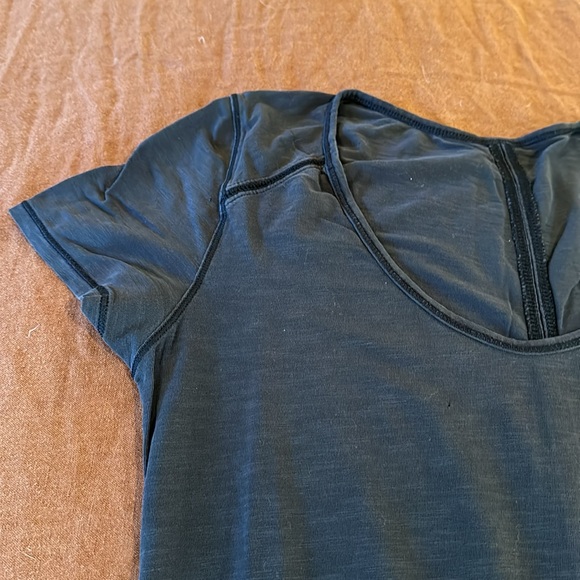 Lululemon Scoop Neck Soft T - Picture 2 of 6